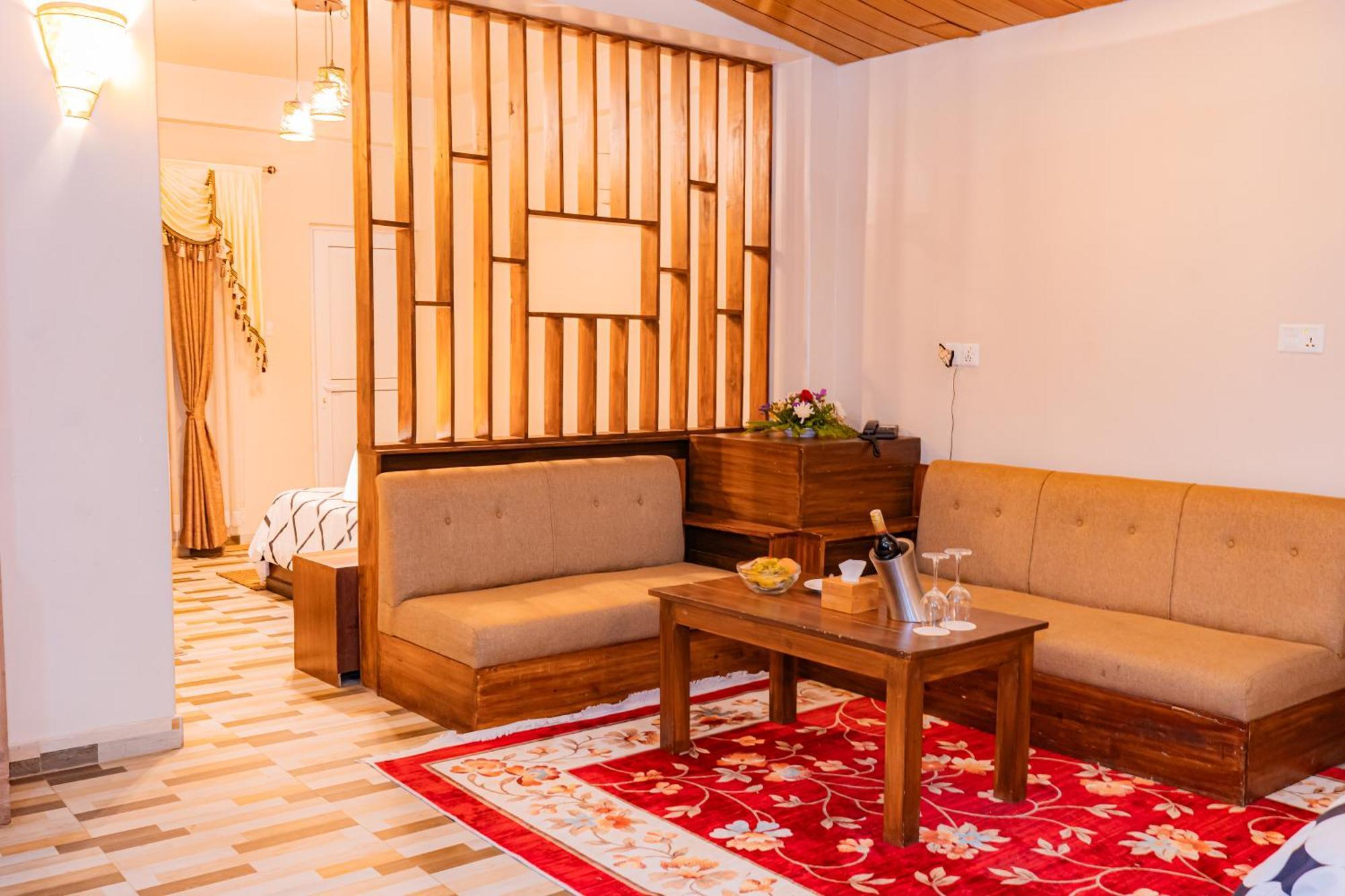 Busy Bee Resort, 포카라 외부 사진