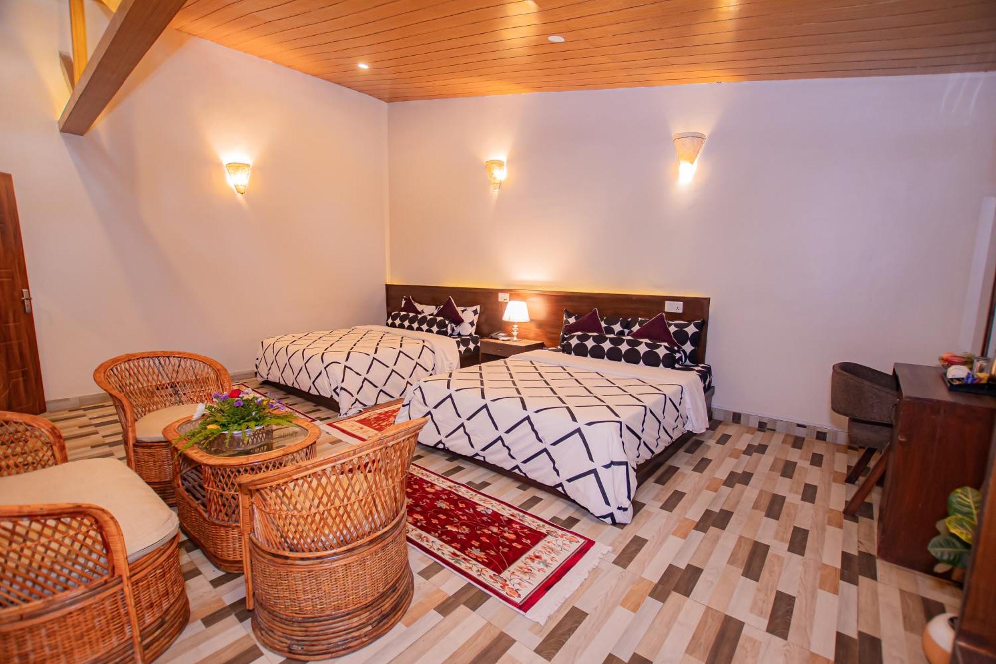Busy Bee Resort, 포카라 외부 사진