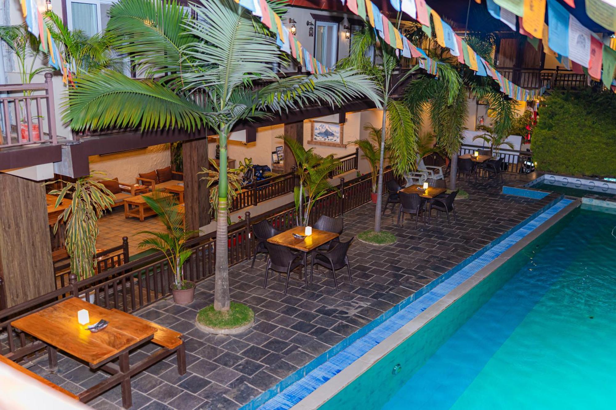 Busy Bee Resort, 포카라 외부 사진